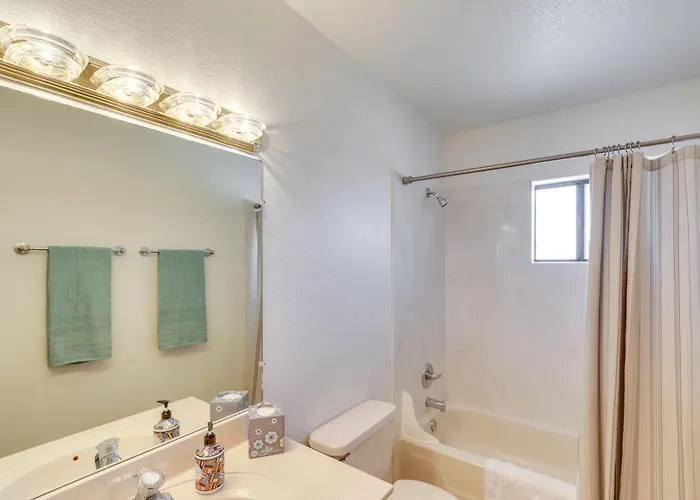 Bright W/ Patio By Rillito River Path! *