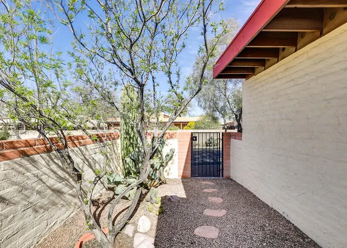 Bright W/ Patio By Rillito River Path! * Tucson