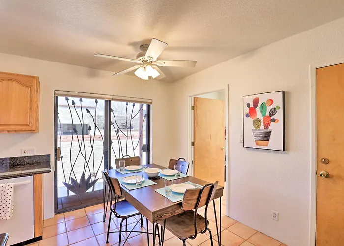 Holiday home Bright W/ Patio By Rillito River Path! *