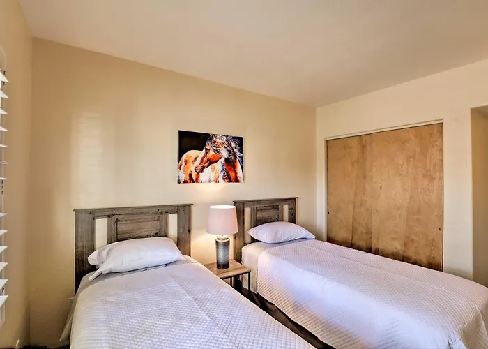 Bright W/ Patio By Rillito River Path! * Tucson